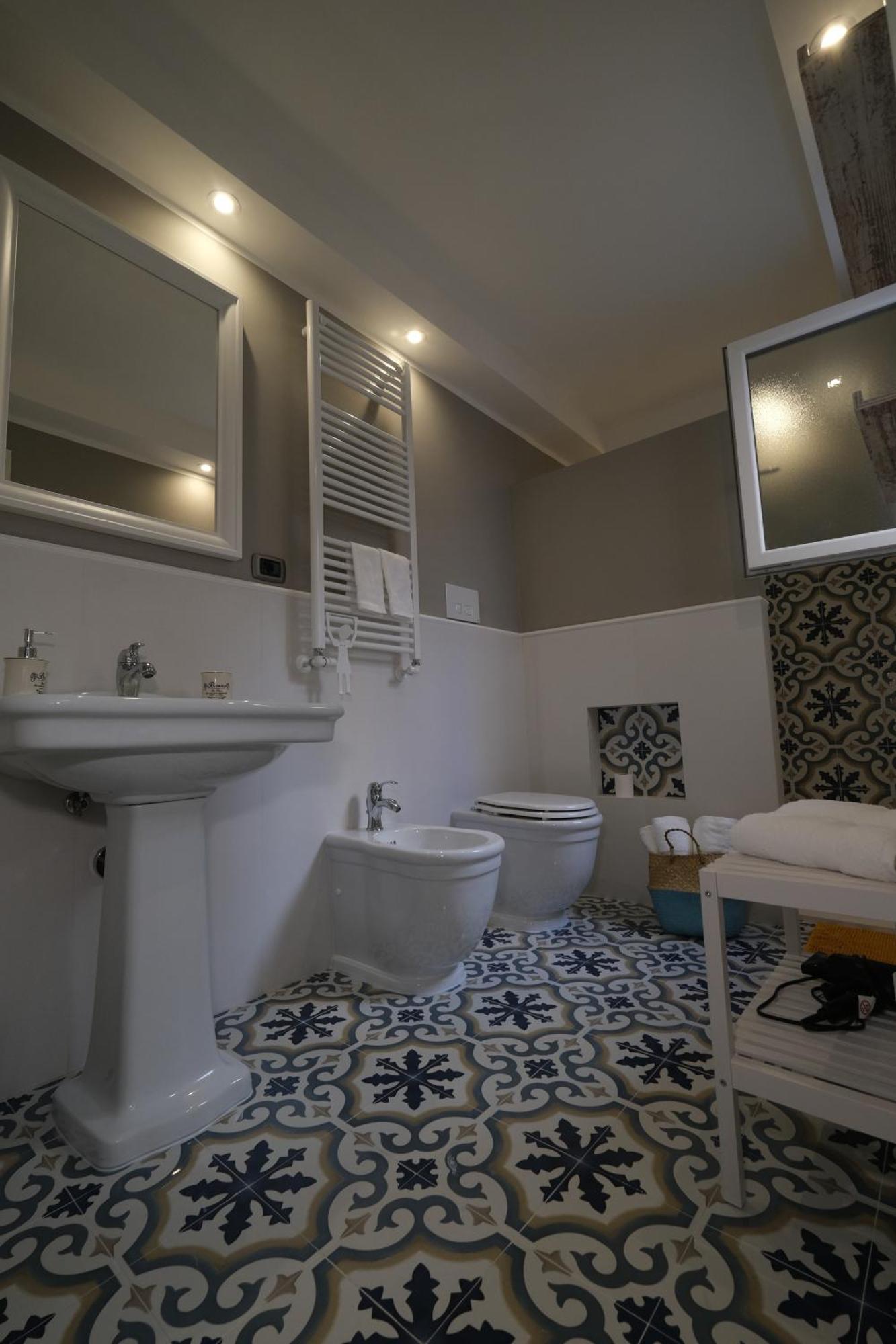 Hotel Il Poggiolo Fiorito à Tarente Extérieur photo