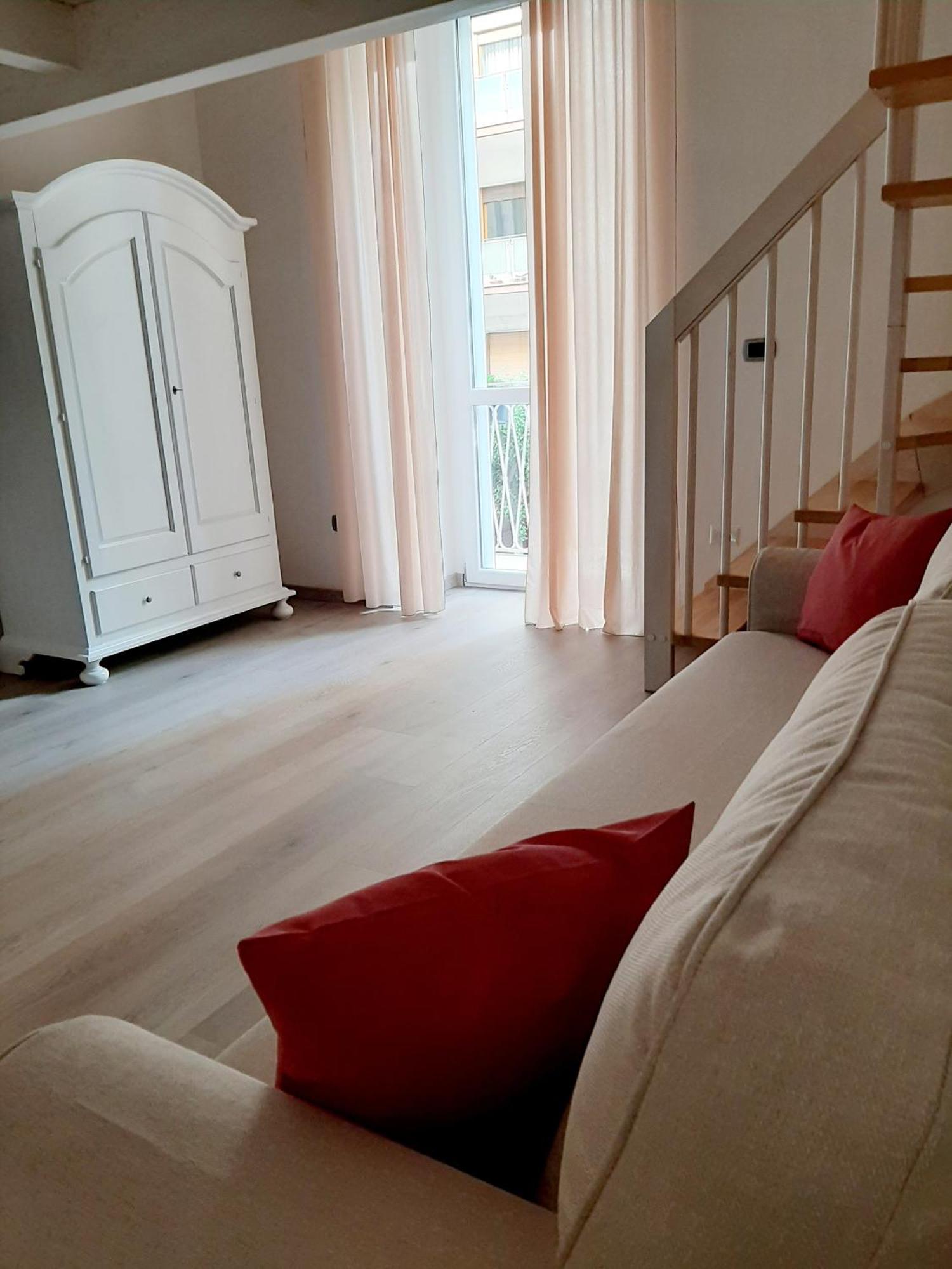 Hotel Il Poggiolo Fiorito à Tarente Extérieur photo